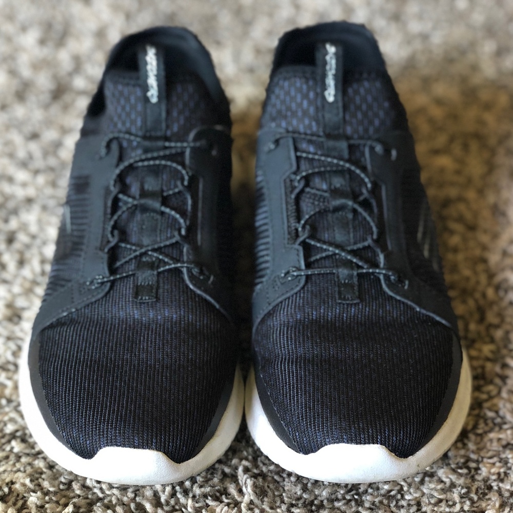 Skechers Ultra Flex Up Close - ALMOST NEW